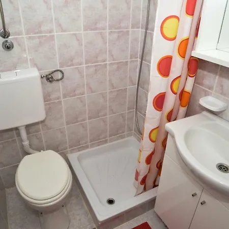 Sena Apartment *