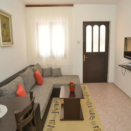 Sena Apartment
